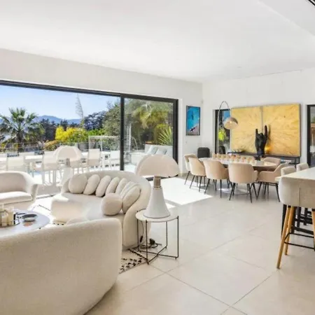 Carona Amour' Villa